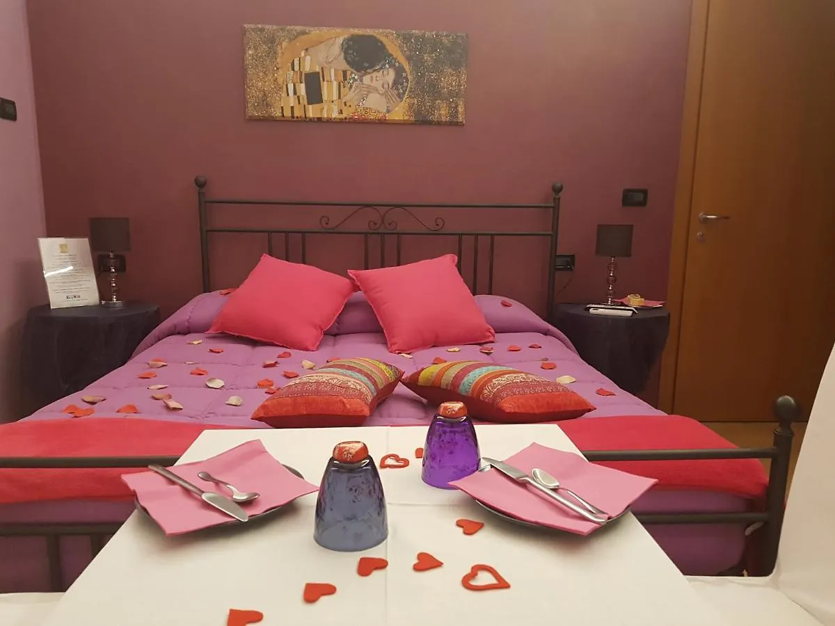 Bed and Breakfast Ghiro Ghiotto Pietra Ligure Bed & Breakfast