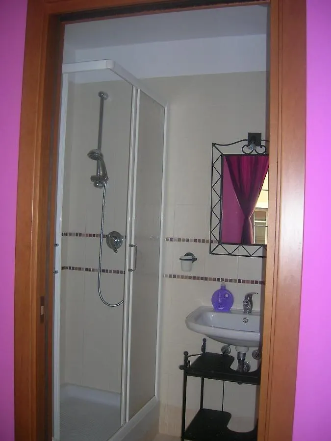 Bed and Breakfast Ghiro Ghiotto Pietra Ligure Bed & Breakfast