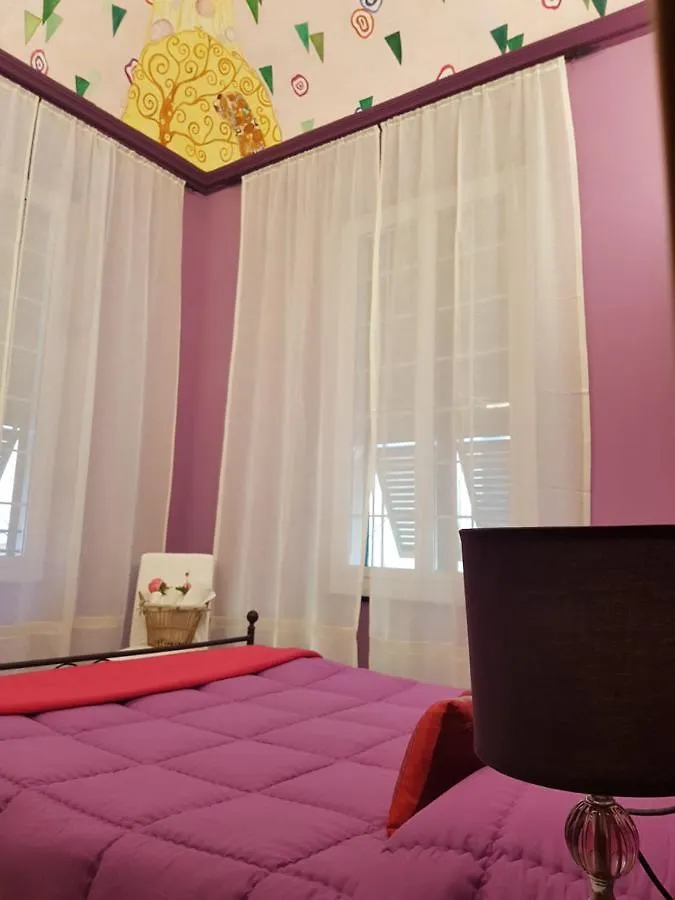Bed and Breakfast Ghiro Ghiotto Pietra Ligure Bed & Breakfast