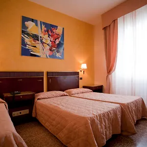 *** Hotel La Pace Italia